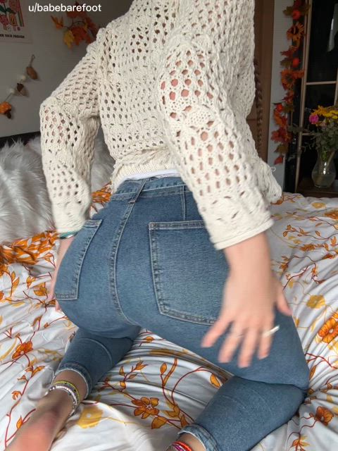 Skin-tight jeans