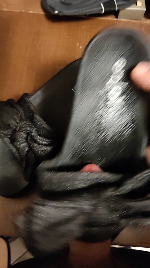 cum on feet cumshot cute feet feet fetish jerk off mom sandals shoes small cock gif