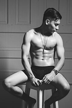 https://chaturbate.com/cruz_vega_/ COME HERE NOW ! ??