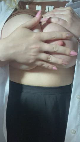 Someone told me my tits are so big!!!