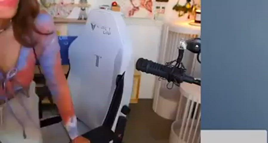 Pokimane's nipslip