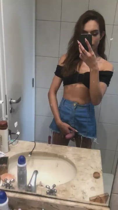 Ariel Oberlin