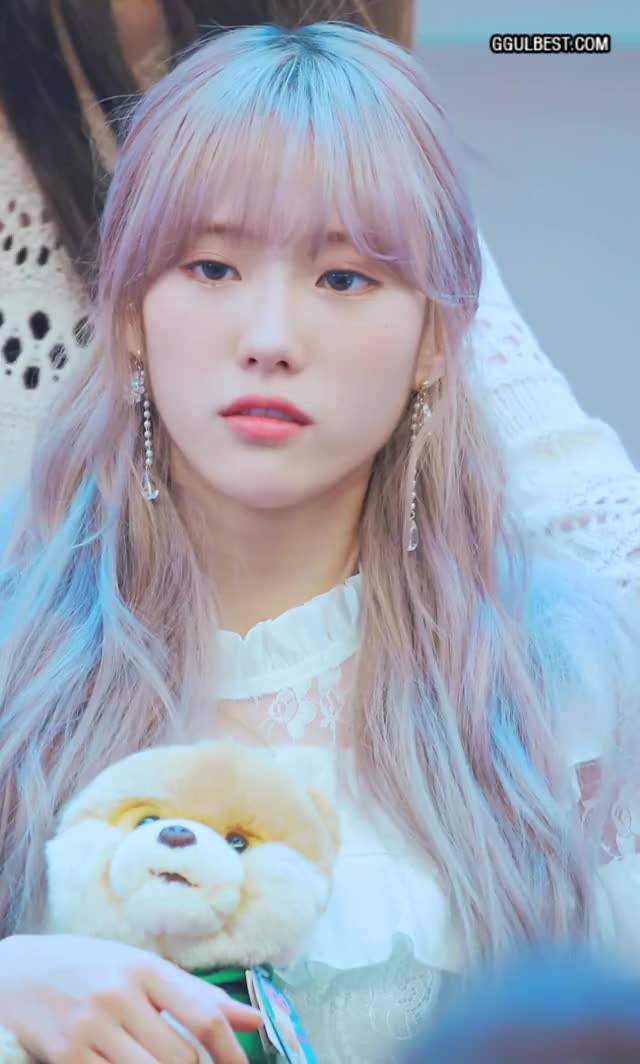 우주소녀 루다 근접 미모 (WJSN LUDA).gif