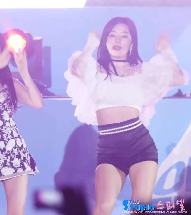 Red Velvet - Seulgi 190511 2