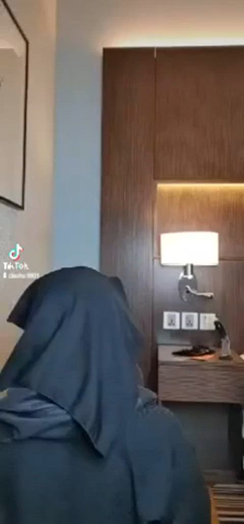 Hijab GIF by lovememes2