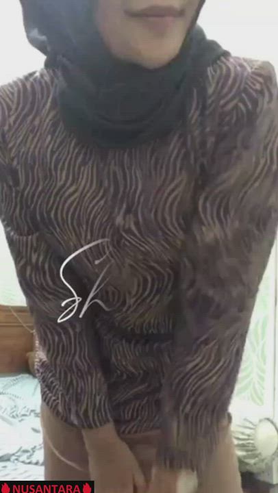 Cute Muslim Stripping! 🧕🏻💥