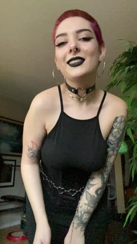 POV: you asked if my boobs are bouncy