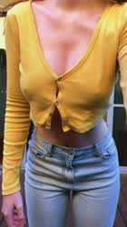 Just wanted to drop by and say yellow 👋