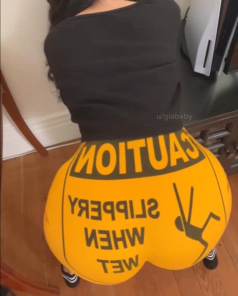 ass bending over big ass bubble butt clothed curly hair hourglass latina shorts gif