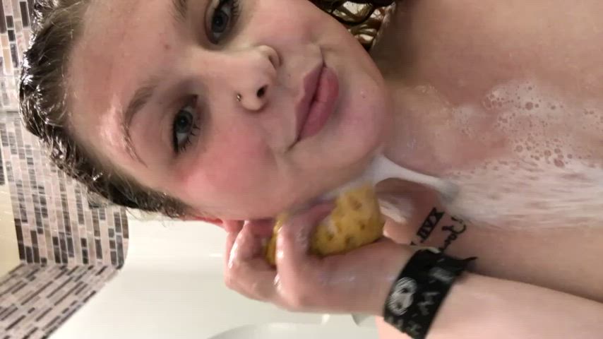 Getting nice and clean before letting you ravage me🖤