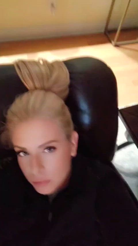 amateur blonde face farting fart fart fetish femdom homemade pov ponytail gif
