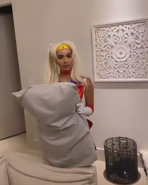 Sailor Moon new uniform reveal (Sophie Mudd) [Sailor Moon]