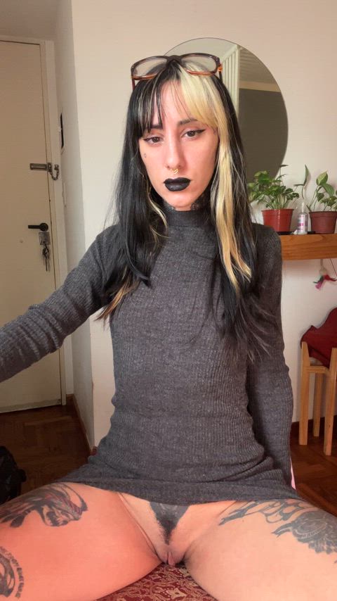 amateur fetish lipstick fetish petite pussy smoking tattoo tease gif