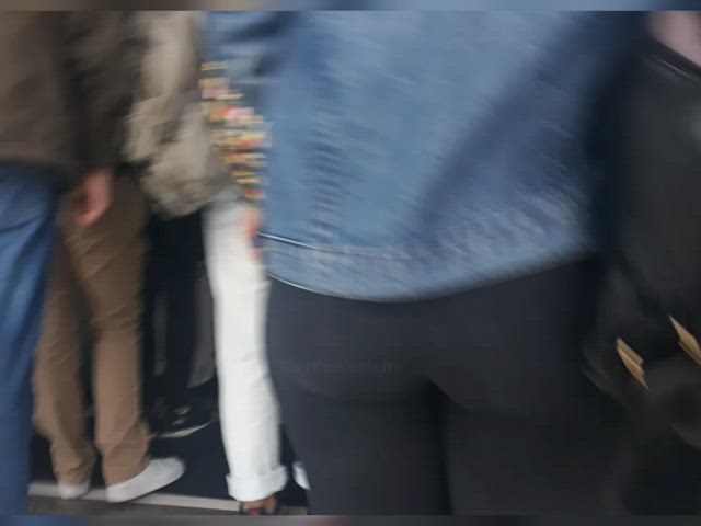 ass booty candid fetish hidden cam leggings pawg teen voyeur gif