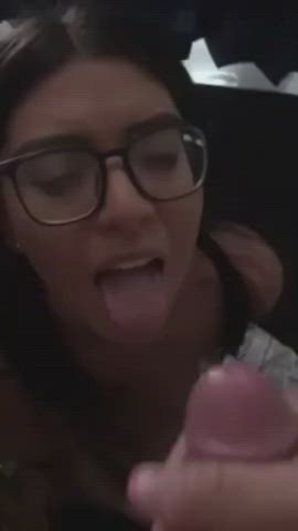 Cum om her face at Sunday moorning