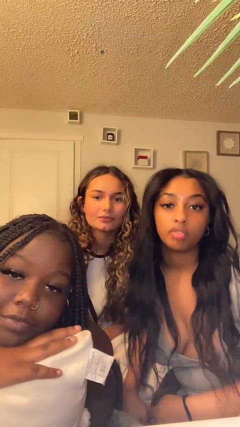 Candid_Nipslip #281