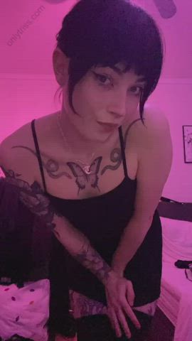 Which side do u wanna play with first? 🖤