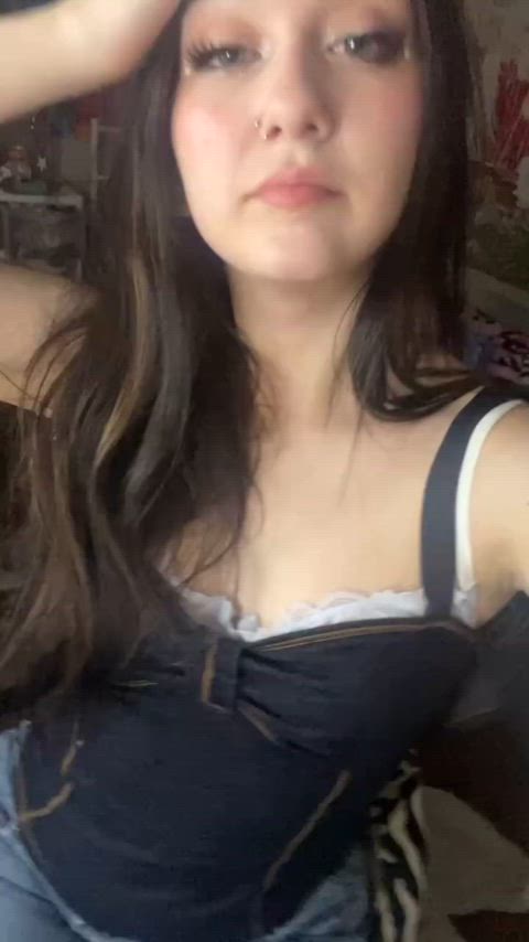 19 years old amateur brunette jerk off sister solo teen cum-lover facials homemade