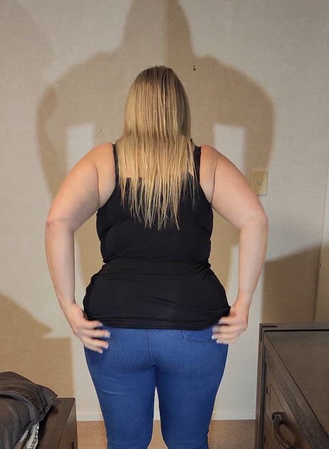 Taking my tight pants off at the end of the day is such a good feeling 