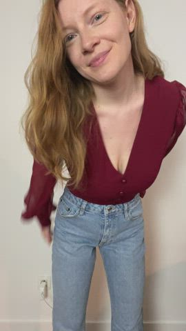 Here she comes, the 5’2 redhead who’s way too busty for her own good!