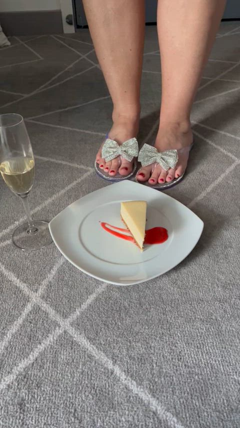 feet feet fetish food fetish foot hotwife milf mom shoes toes wife gif