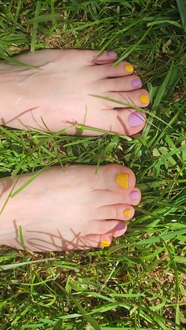 Feet GIF by emmiazure