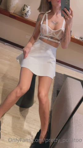 Legs OnlyFans Russian Selfie Small Nipples Small Tits gif