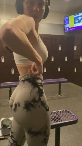 locker room [F]un! 🥴