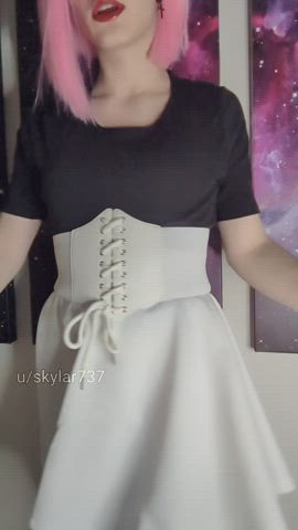 flashing my cage at all you cuties 💜