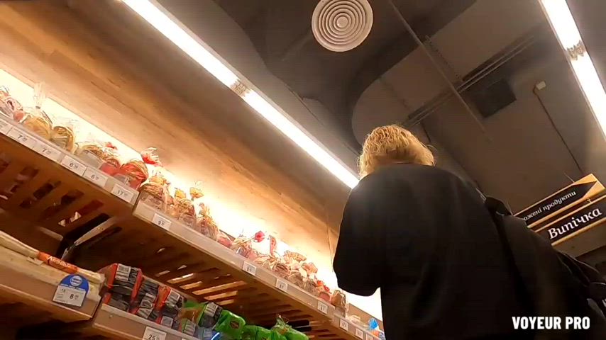 amateur ass exhibitionist spy upskirt voyeur gif