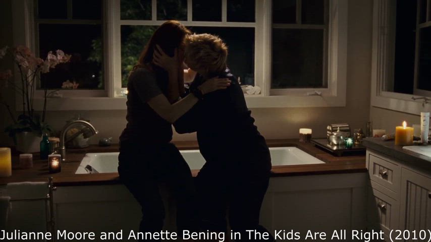 cheat cheating julianne moore lesbian lesbians movie wife wifey cheating-wife gif