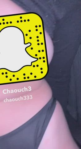 Another White Girl welcomes an Arab Cock even in the backseat - Petite Française
