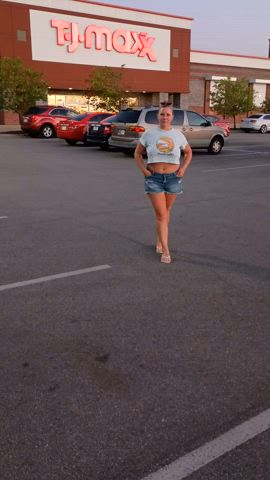 Flashing at TJ Maxx!