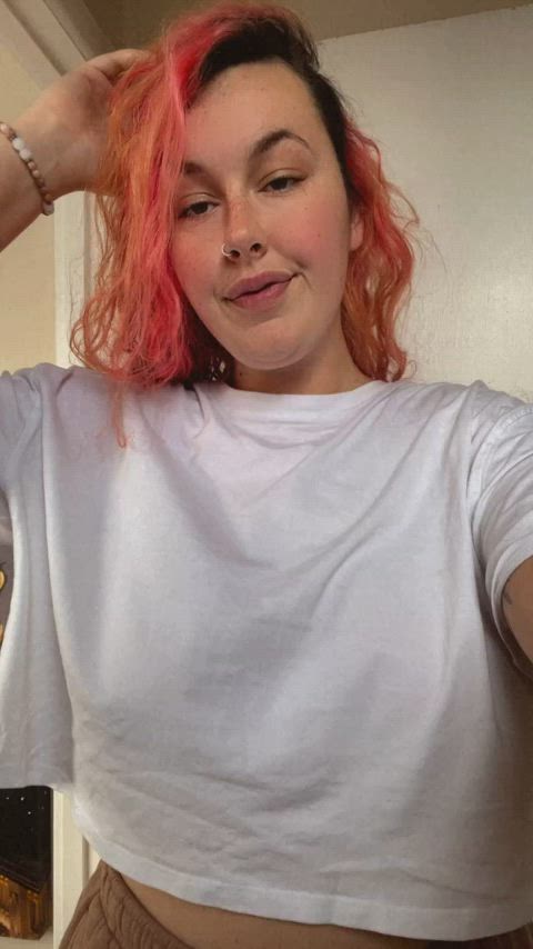 amateur big tits boobs huge tits natural tits onlyfans tits gif