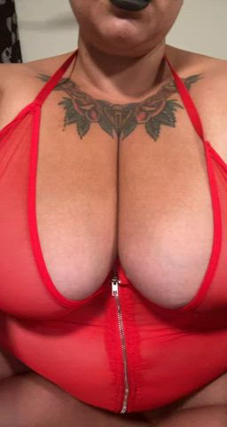 Hold these up for me? 😆