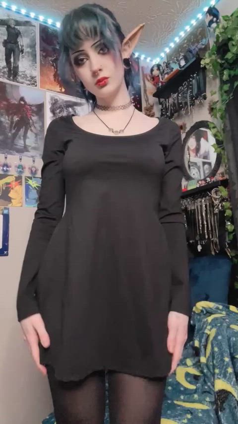 cosplay goth teen adorable-porn goth-girls legal-teens gif