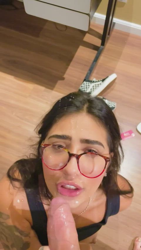 blowjob latina teen cumshots girls-with-glasses gif