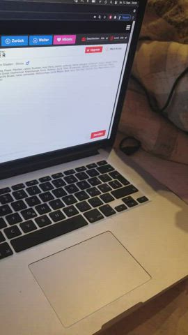 i love to make other reditor cum, while i suck his dick 🤩💦