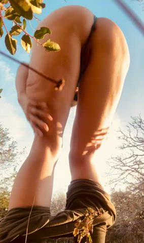 big ass curvy exhibitionist milf pawg public thick twerking white girl gif