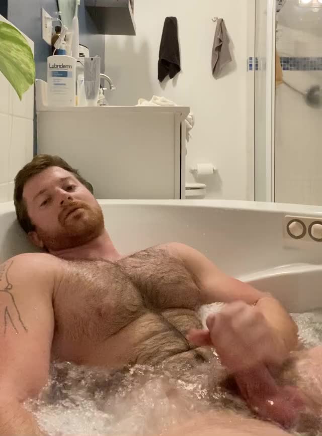 Lookin for a bath buddy