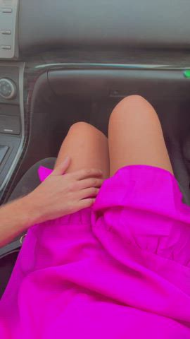 He told me I had to cum before the next stop light 🙈 [gif]