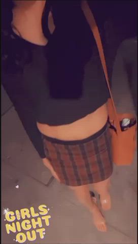 If you see me out pick me up. I’ll make it worth your while.🍆👅😘