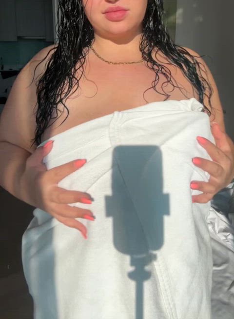 260lbs, my ex left me because i got too big...rightly?