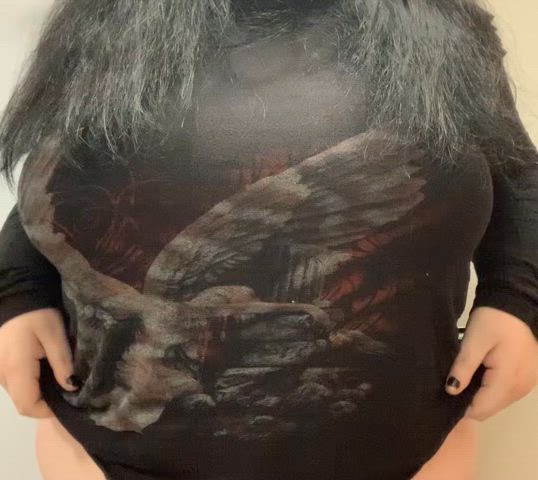 big tits boobs flashing titty drop bigger-than-you-thought curvy just-boobs titty-drop