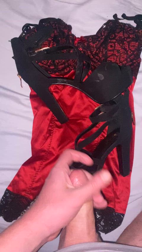 cumshot heels lingerie male masturbation gif