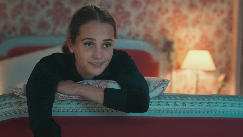 Alicia Vikander Feet Soles gif