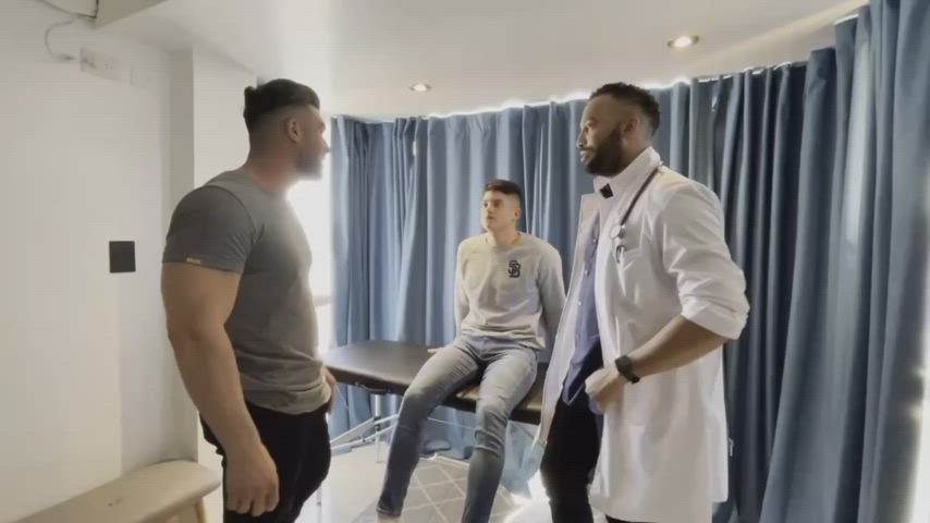 i fucked this boys so hard 🥵 would you like to see more?💥 look comment section