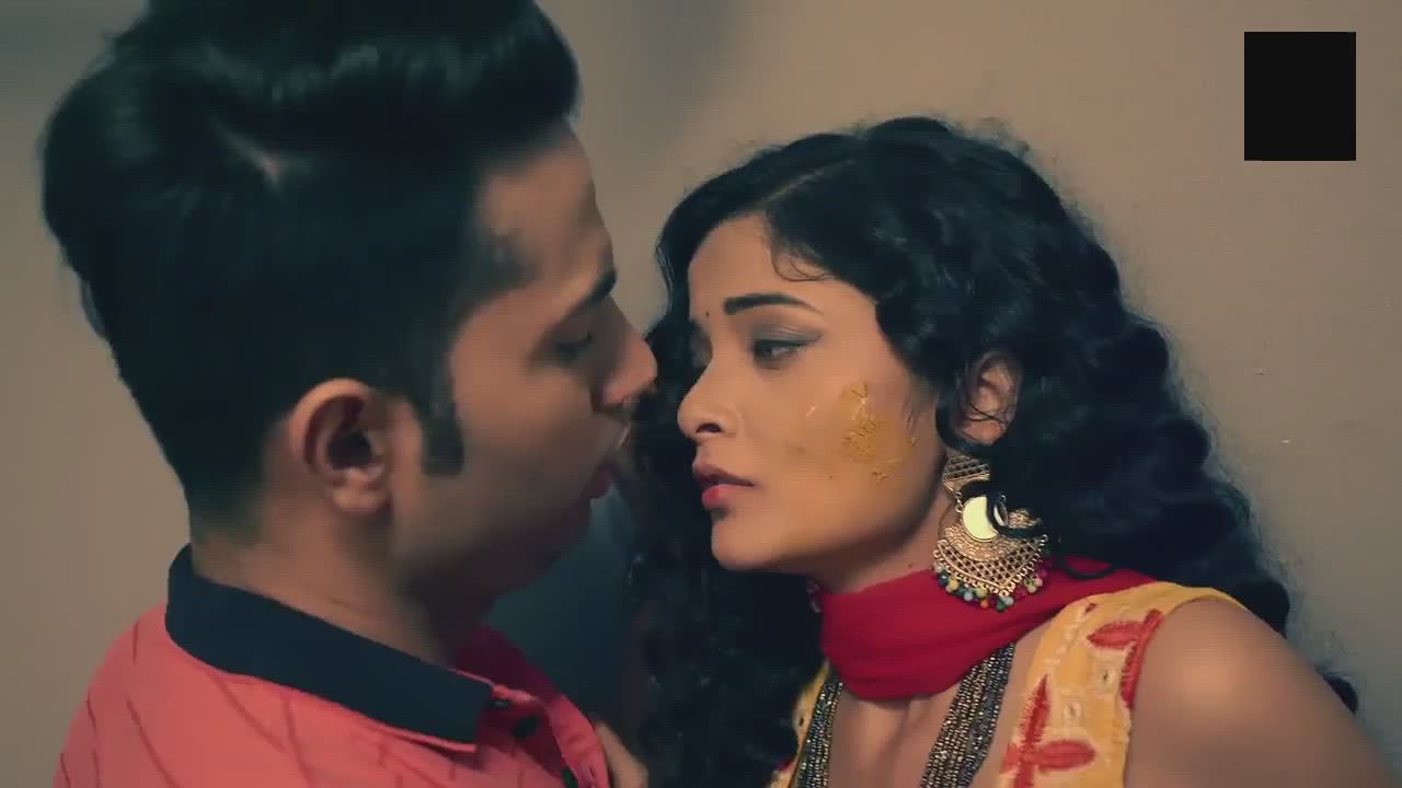 Zoya Khan