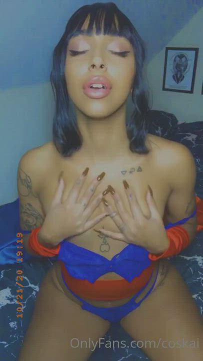 Tiny Titts