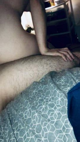 She rode my husky friends cock he told her he was gunna cum and she didn’t stop.
